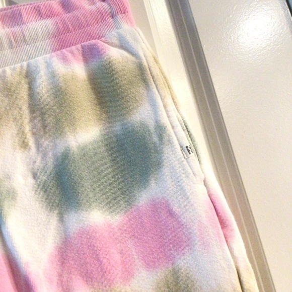Billabong Casual Coast Tie Dye Sweatpants - Picture 3 of 14